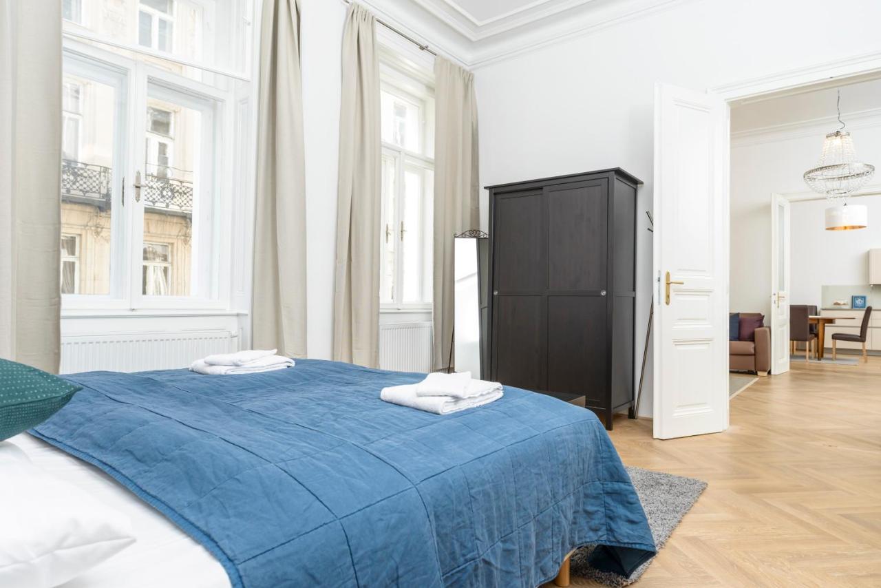וינה Senator Suite Stephansplatz By Ichbucheat מראה חיצוני תמונה