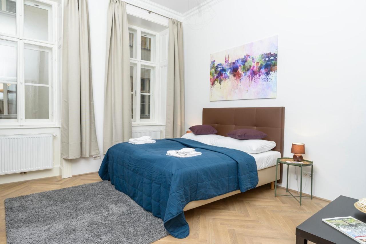 וינה Senator Suite Stephansplatz By Ichbucheat מראה חיצוני תמונה