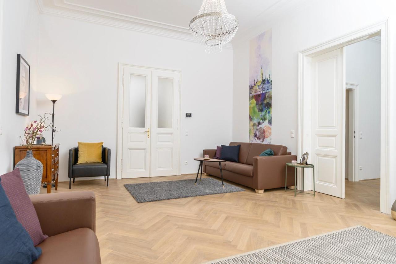 וינה Senator Suite Stephansplatz By Ichbucheat מראה חיצוני תמונה