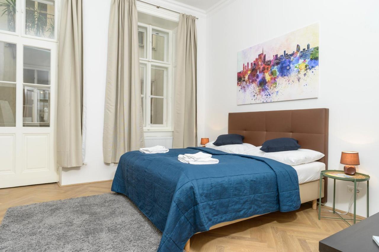 וינה Senator Suite Stephansplatz By Ichbucheat מראה חיצוני תמונה