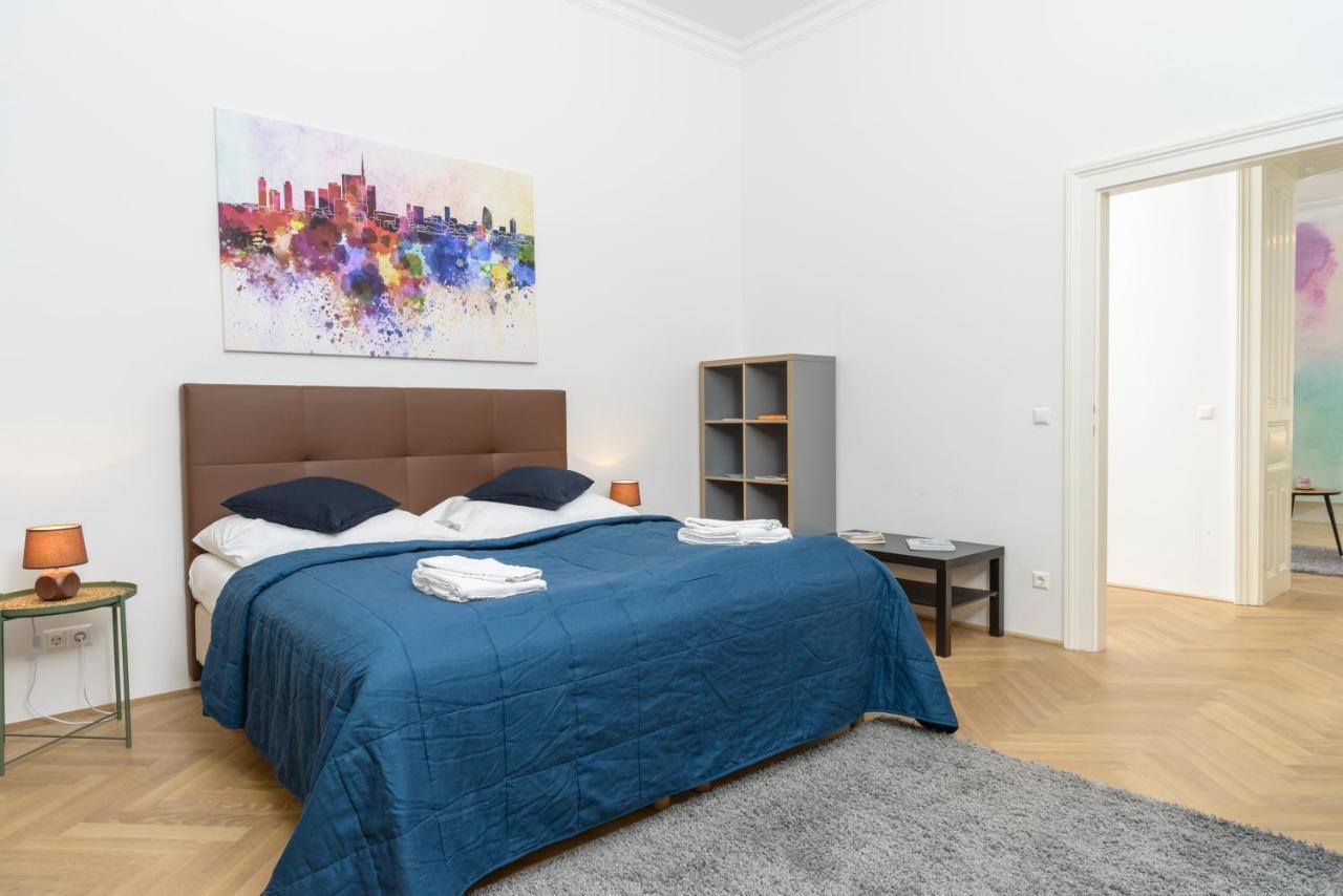 וינה Senator Suite Stephansplatz By Ichbucheat מראה חיצוני תמונה