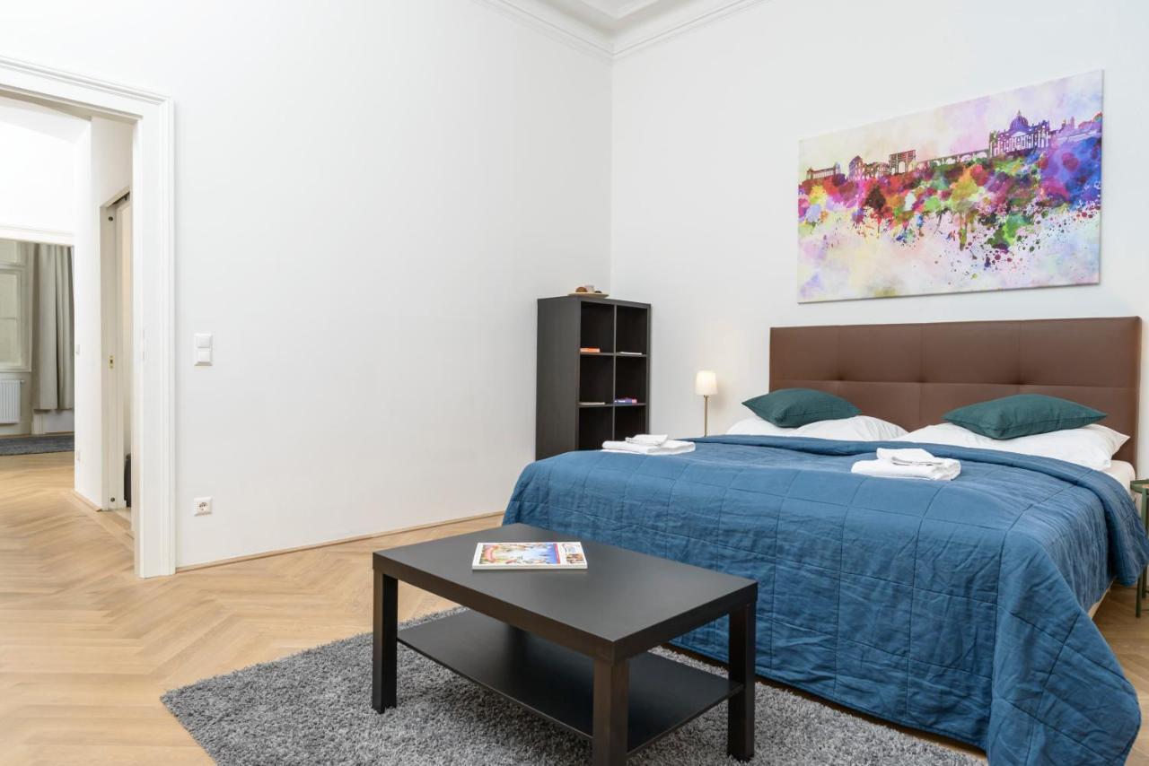 וינה Senator Suite Stephansplatz By Ichbucheat מראה חיצוני תמונה