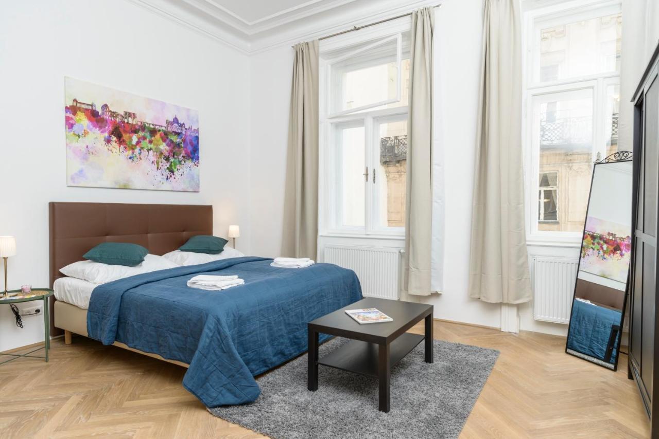וינה Senator Suite Stephansplatz By Ichbucheat מראה חיצוני תמונה