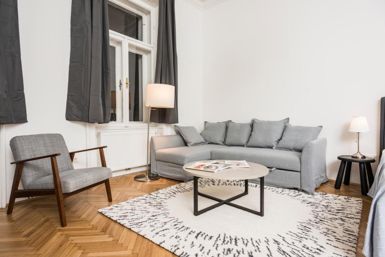 וינה Senator Suite Stephansplatz By Ichbucheat מראה חיצוני תמונה
