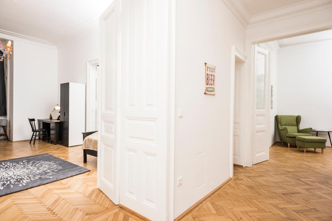 וינה Senator Suite Stephansplatz By Ichbucheat מראה חיצוני תמונה