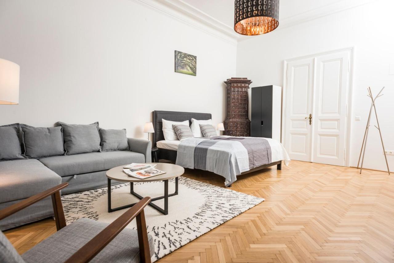 וינה Senator Suite Stephansplatz By Ichbucheat מראה חיצוני תמונה