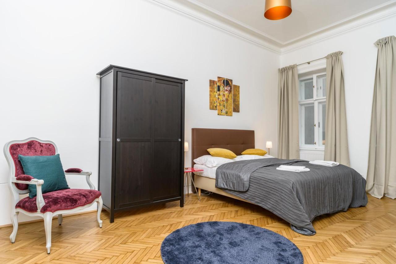 וינה Senator Suite Stephansplatz By Ichbucheat מראה חיצוני תמונה