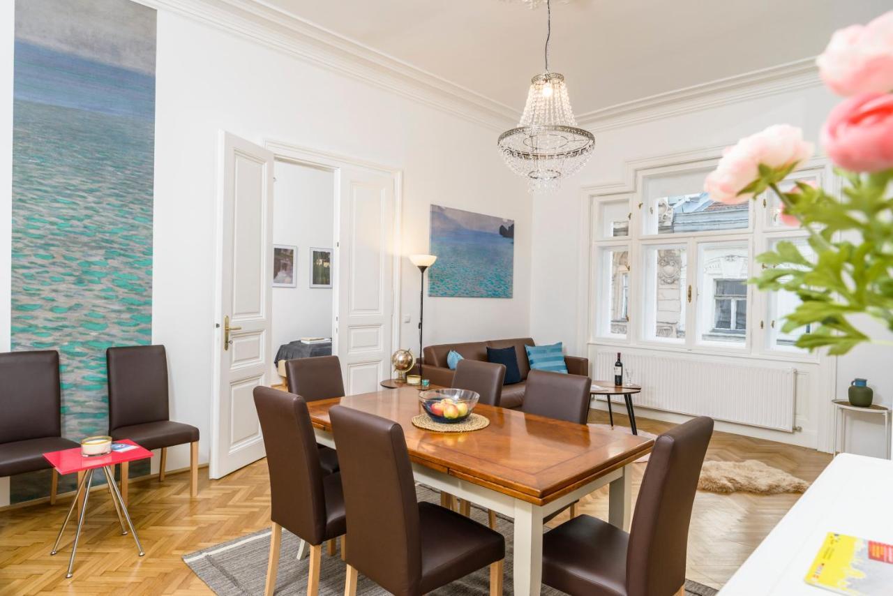 וינה Senator Suite Stephansplatz By Ichbucheat מראה חיצוני תמונה